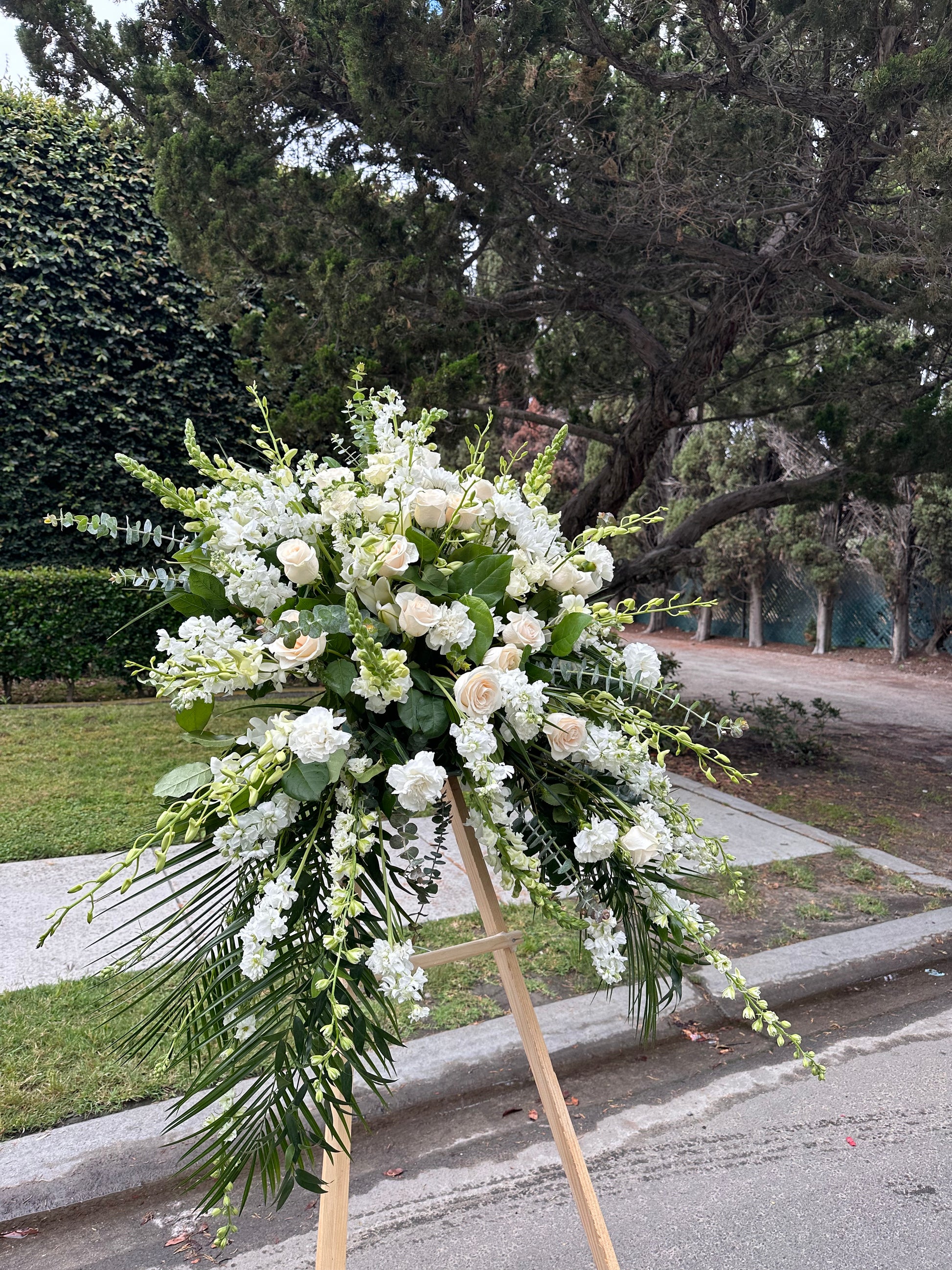 White Grace Spray