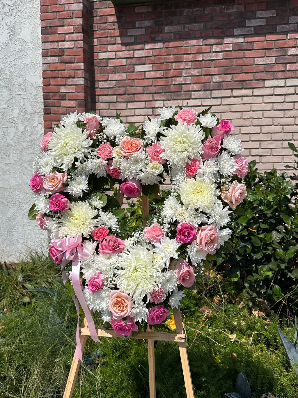 Graceful Pink Standing Spray